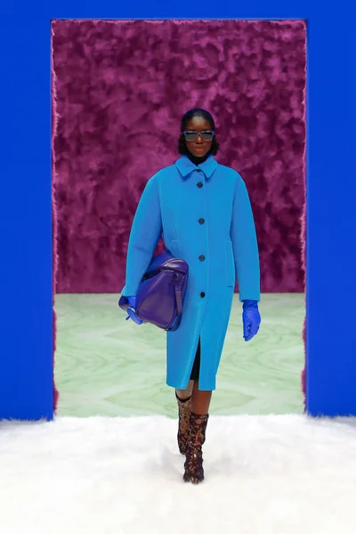 Look 35